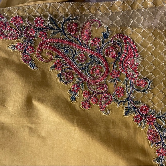 Pakistani Chinyere 3 pc suite - Picture 5 of 6